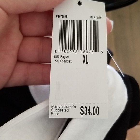 NWT- Premise Studio Top - Picture 6 of 6